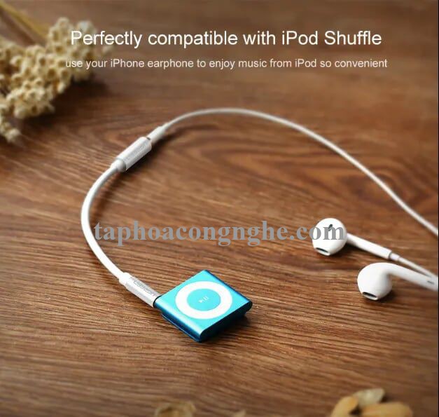 Ugreen 30746 20CM màu Đen Cáp âm thanh 3.5mm nối dài 30746 30030746